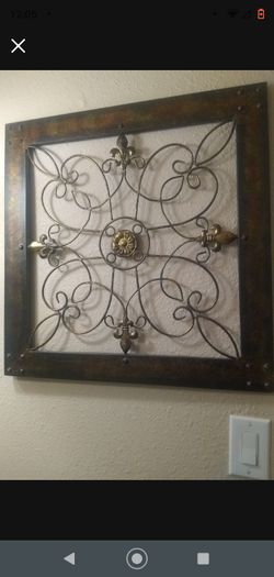 2 Wall Decor 