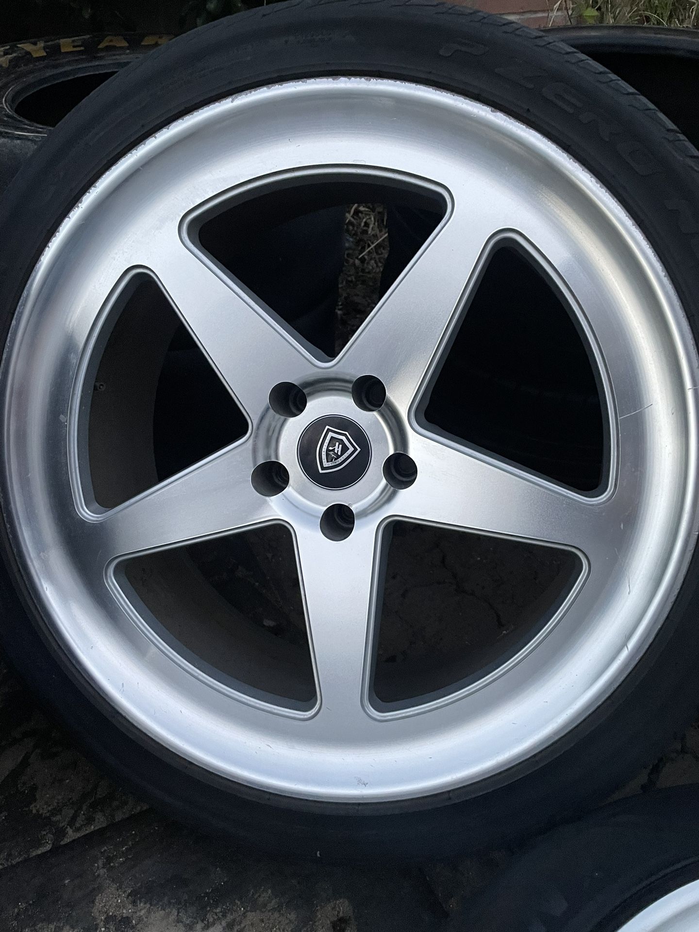 20x9 5x114.3 Wheels (M9535)