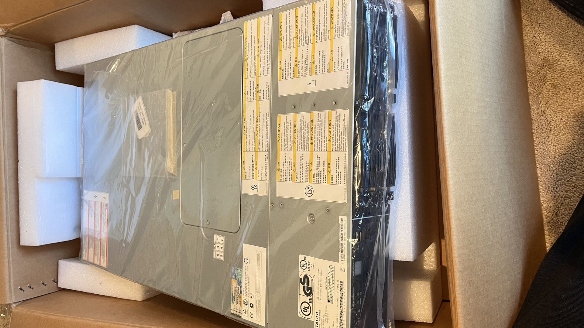 Hitachi Compute Rack Series Microsoft(R) Windows Server(R) 2008 R2 Standard English
