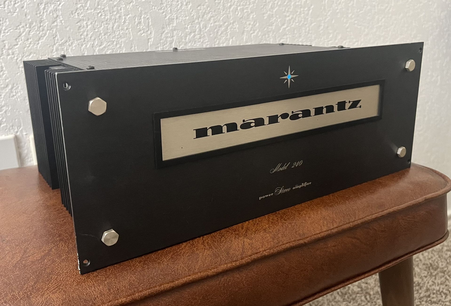 Marantz Model 240 Vintage Stereo Power Amplifier