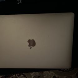 Gold Mack book Air 13