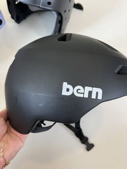 3 Helmets Kids.(bern,egg,bell PJ)