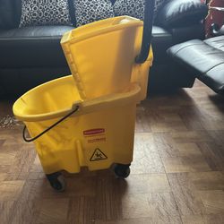 Cubeta Para Limpiar