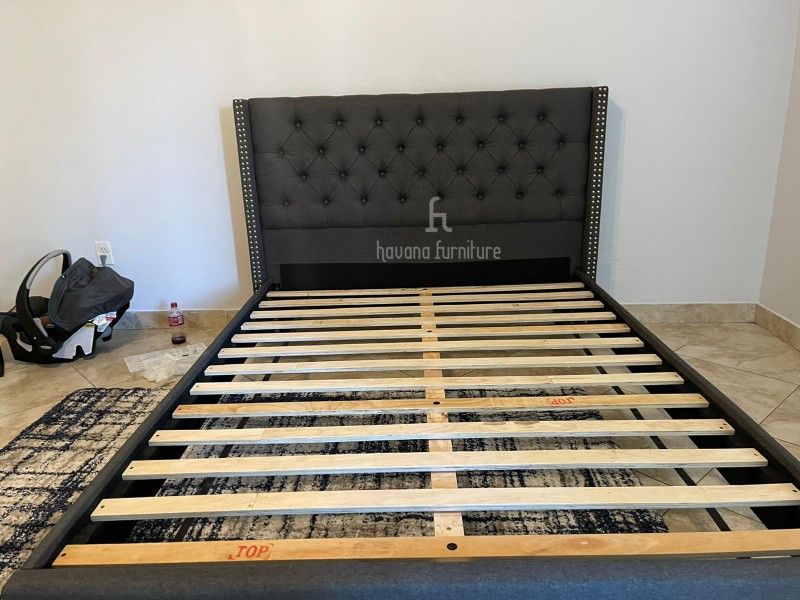 Queen Bed Frame 🚚💨