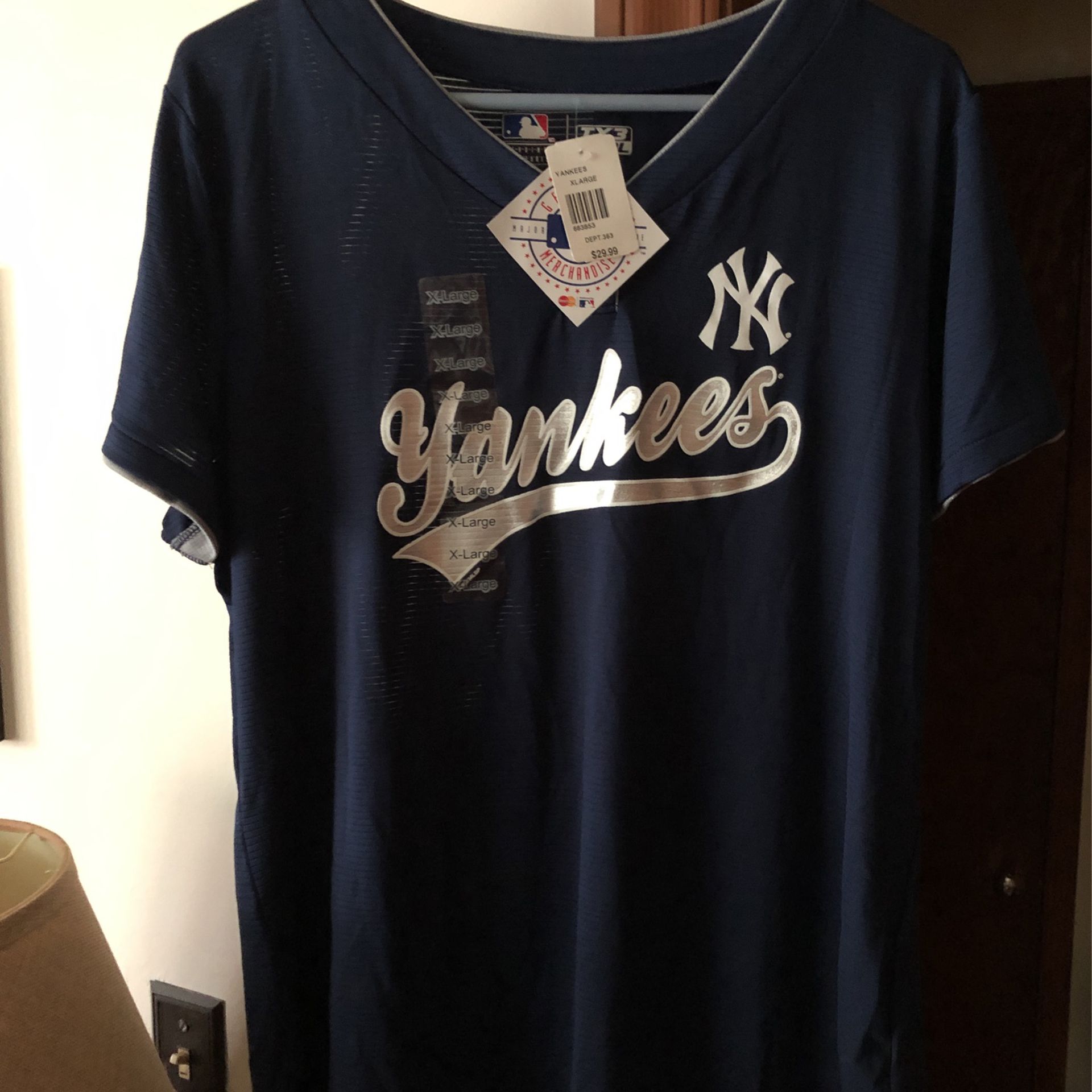 NEW Women’s  NY Yankees XL