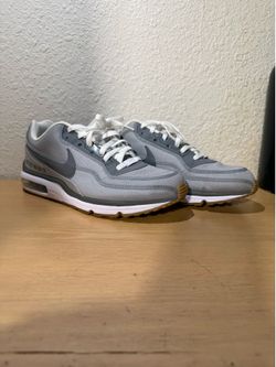 Nike air max shoes