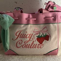 Juicy Couture Retro Strawberry Daydreamer