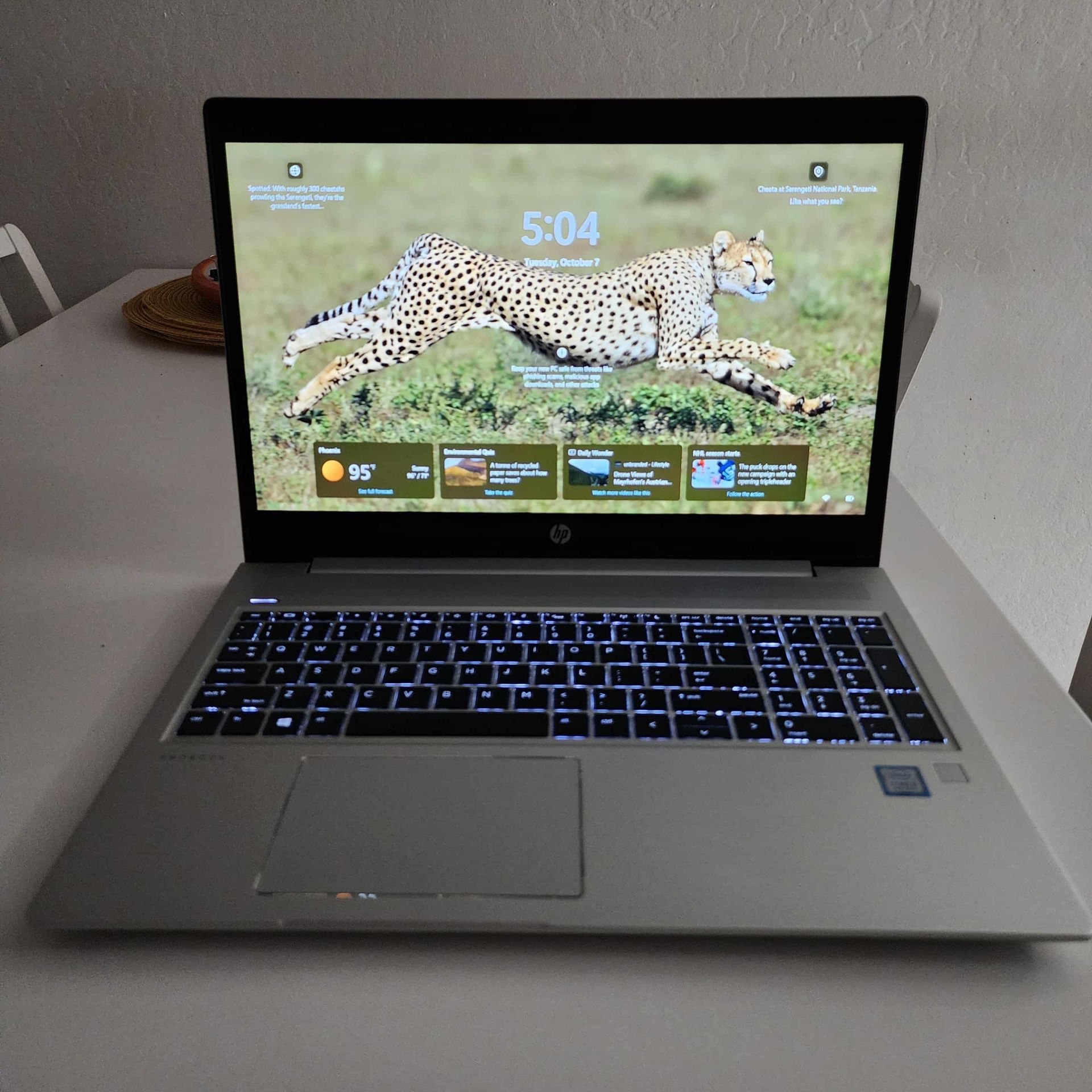 Hp ProBook 450 G6 15-inch lapto Intel Core i5 8th Gen 1.60GHz 2700 4GB RAM 256 GB SSD Windows 11 pro. Microsoft office installed. Nothing wrong.