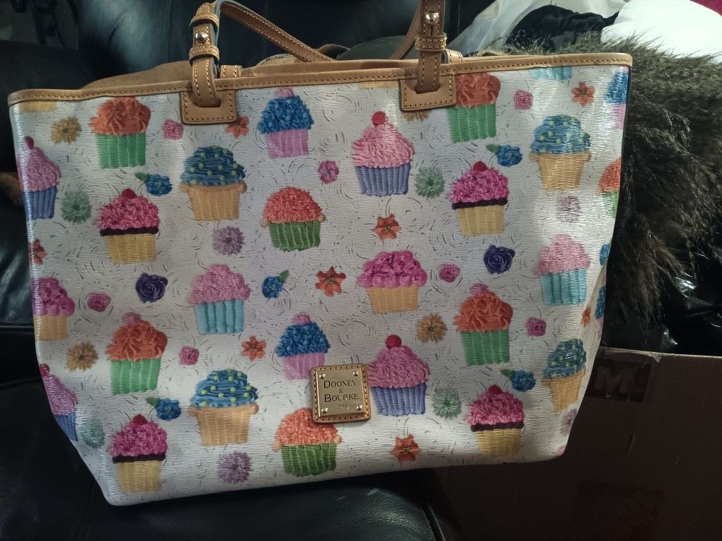 Cupcake Dooney And Bourke Purse