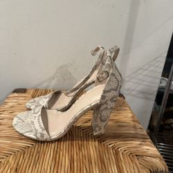JustFab Beige Snakeskin Print  Heels Size 6