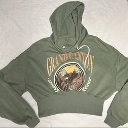 Zoe+Liv Graphic Grand Canyon Green Hoodie Cropped Sweatshirt Womens Size Med