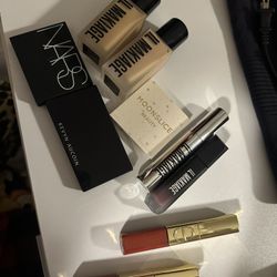 Makeup - Foundation/blush / Lipstick/ Concealer 