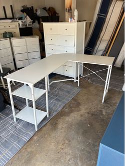 White l desk