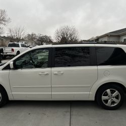 2011 volkswagen routan