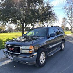 2004 GMC Yukon · SLT Sport Utility 4D