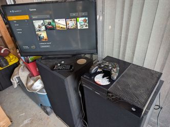 Xbox one system + 1 wire control & games installed