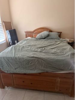 Queen mattress with box spring