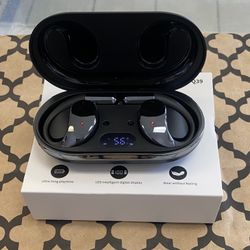 True Wireless Earbuds 