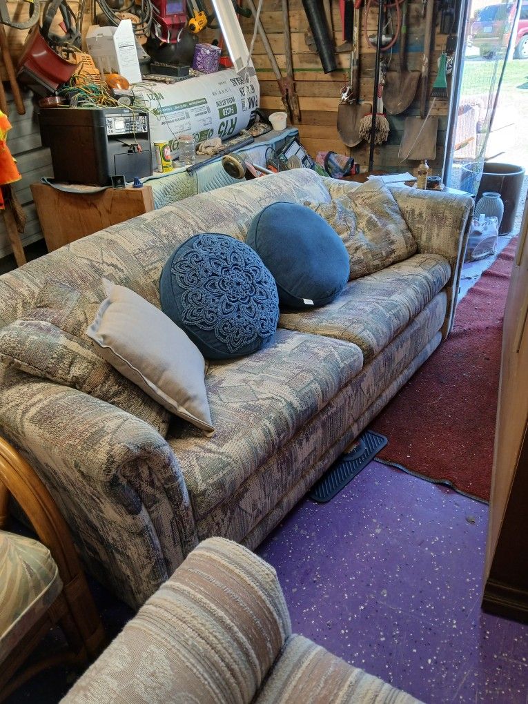 Sofa Ɓed