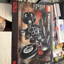 LEGO Batman batcycle