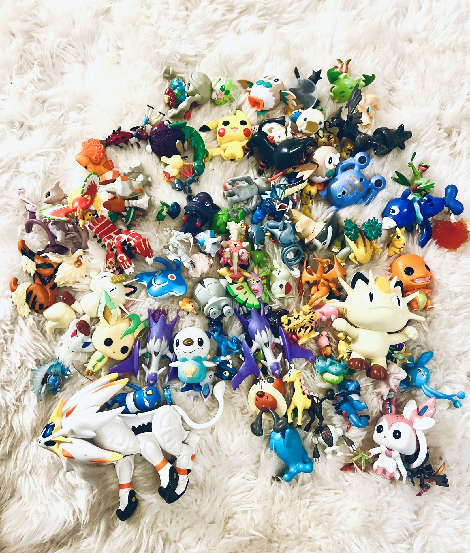 Tons Of Pokémon Figures! Some Rare