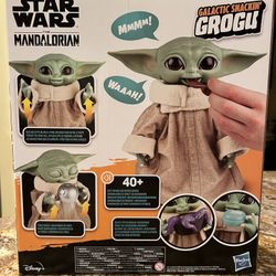 Star Wars Mandalorian Galactic Snackin’ Grogu-NIB