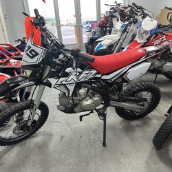 RFZ X19 125CC Dirt Bike! Finance For $150 Down Payment!!