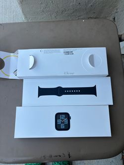 Apple Watch SE Midnight 44mm in Box