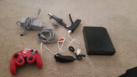 Nintendo Wii, with GameCube Compatible controller