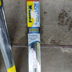 3 Rain X Wind Sheilds Wipers 2 C-28 And One Is 21 Inches Brand New