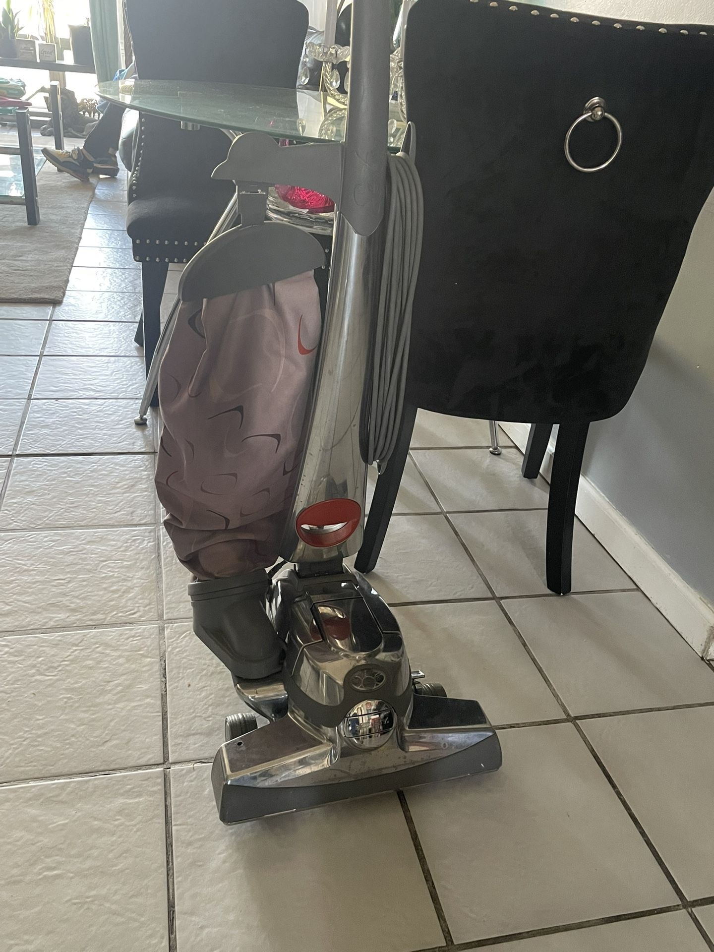 KIRBY Vacuum