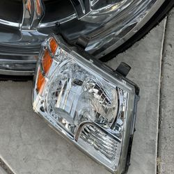 09-20 Nissan Frontier Passenger Headlight New 