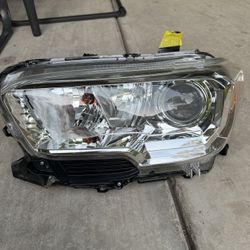 Toyota Tacoma Headlight