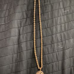 Gold 10k Chain With Pendant 