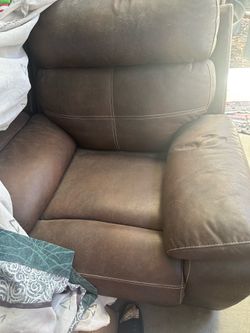 2 brown recliners