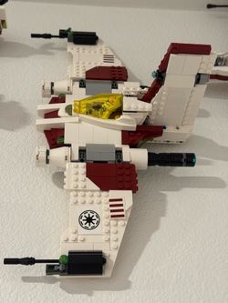 Lego v wing no pieces missing and fully built