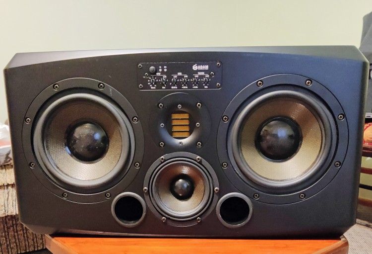 ADAM S3X-H. Only Pickup,Read