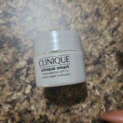 Clinique Smart