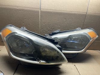 #OH61 OEM 2012 2013 Kia Soul Halogen Headlight Pair 