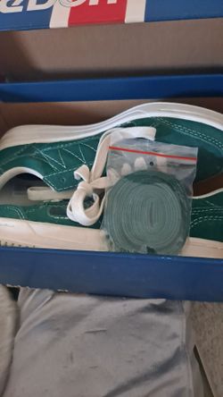 Sneeze x Reebok LT Court 'Viper Green' Sneakers (size 8