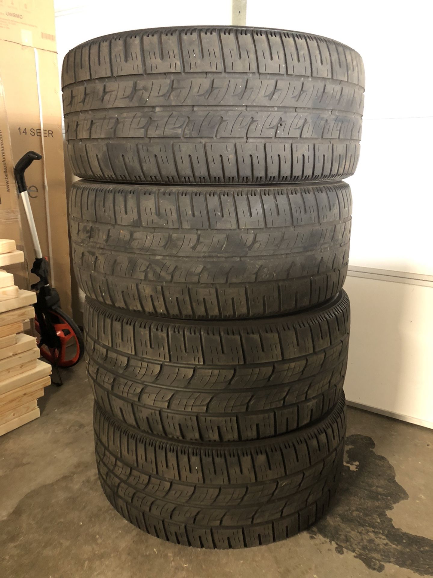 295/40R/21 Pirelli Scorpion Zero Tires