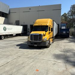 2012 Cascadia Freight Liner 2004 Utility Trailer, Dry Van 53 Foot