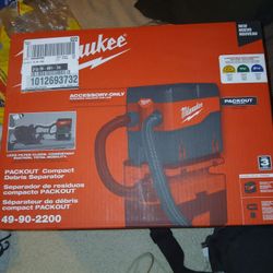 Milwaukee Pack Out