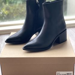 Steve Madden Black Leather Booties Size 8.5