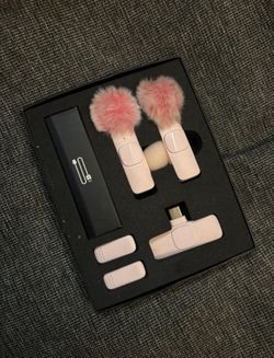 Wireless Lavalier Microphone (pink)
