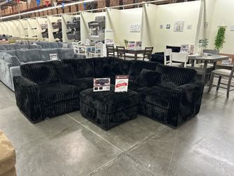New black Sectional