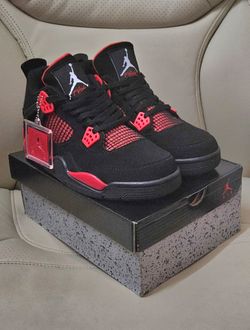 Jordan 4 Retro