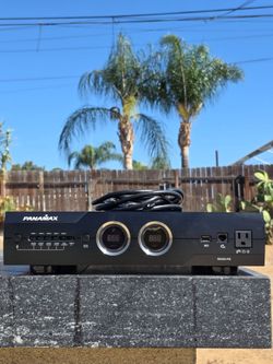 PANAMAX M5300-PM – PREMIUM HOME THEATER POWER CONDITIONER
