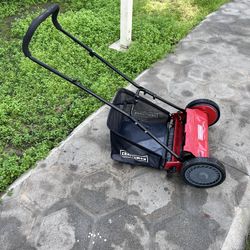 Craftsman 16in 5reel Push Mower w/grass bag