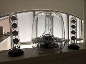 Harmon Kardon soundsticks II speakers - tested working